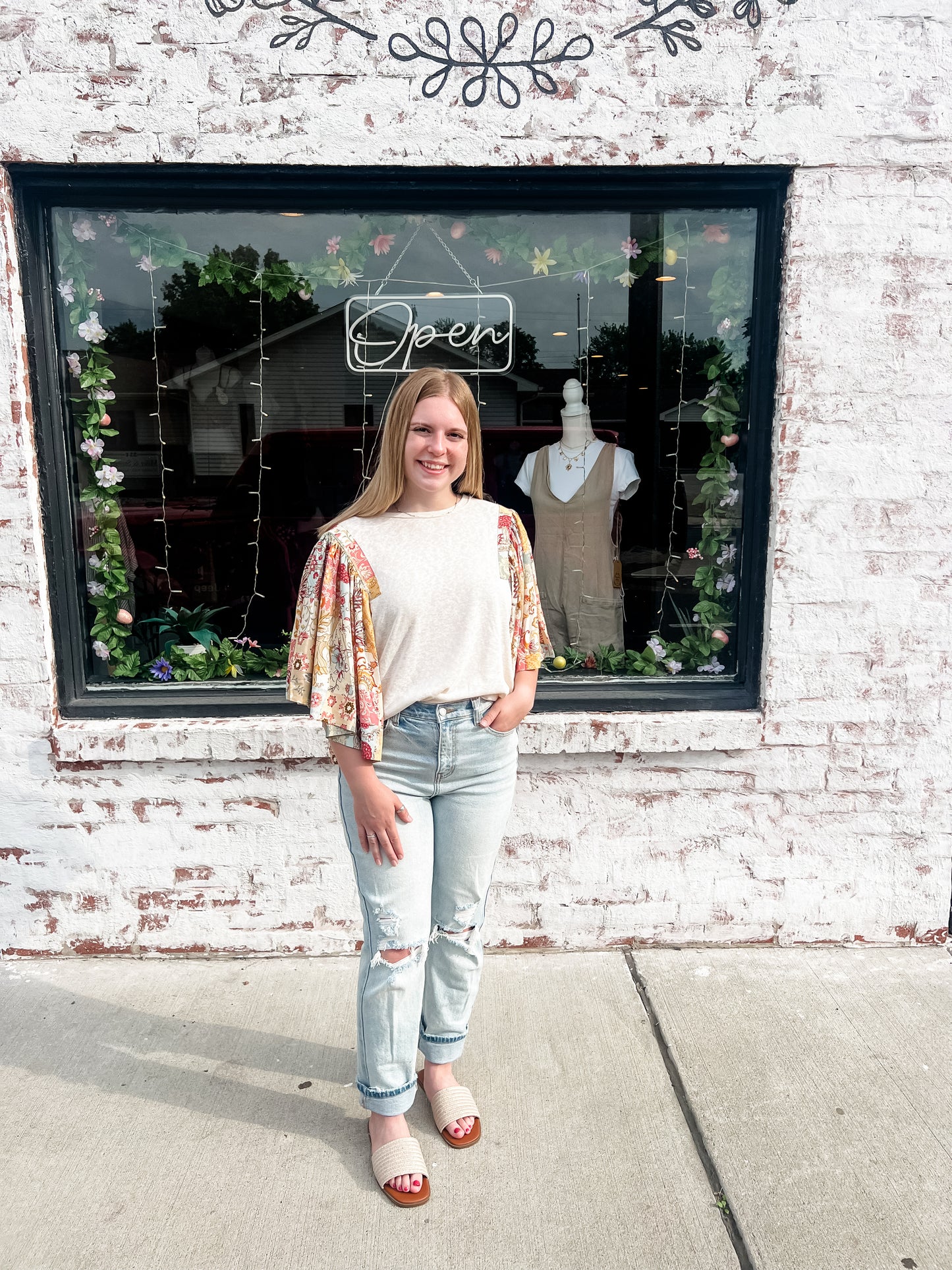 Floral Print Ruffle Flutter Top