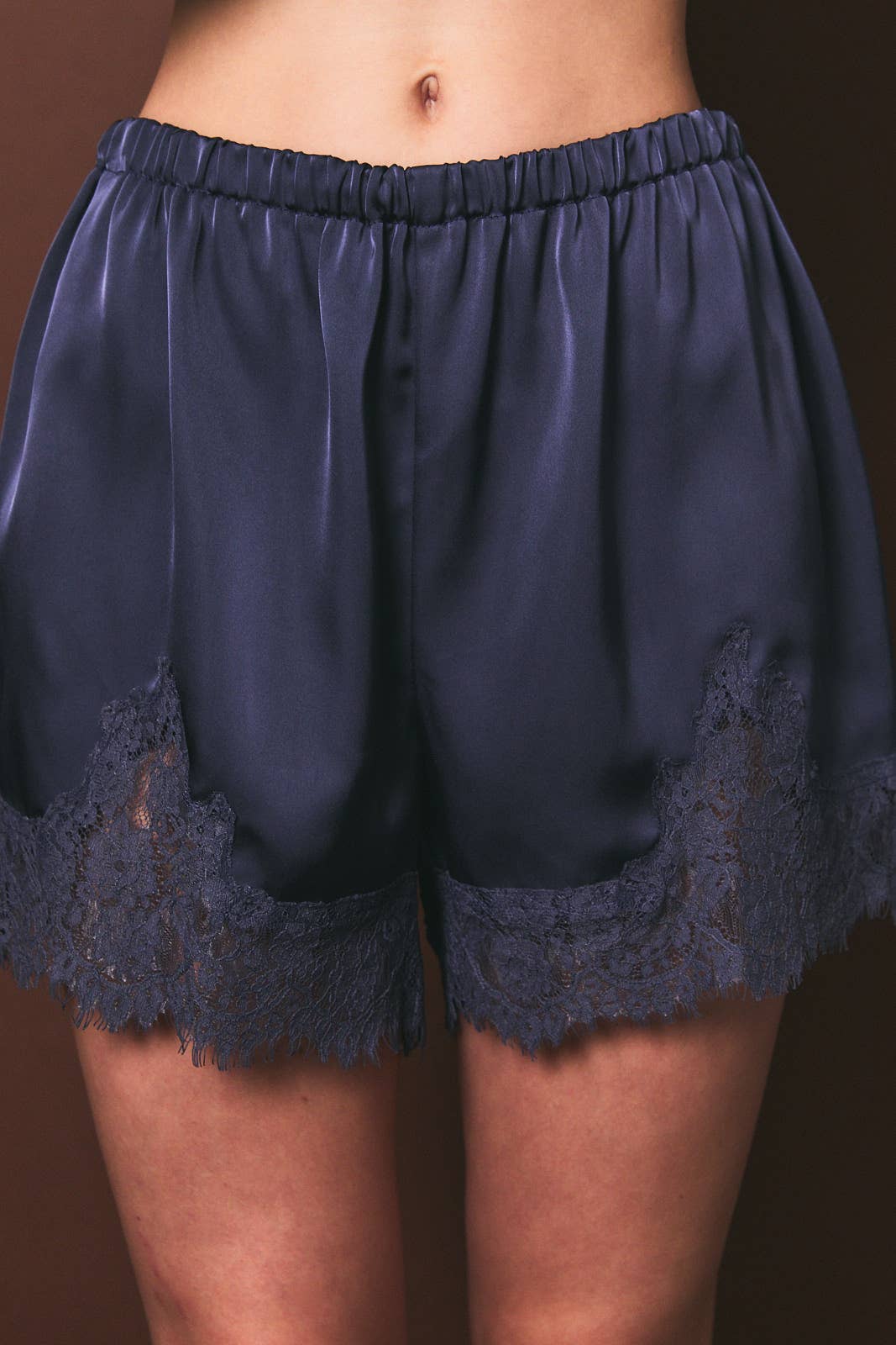 Lace Trim Satin Elastic Waist Mid Rise Shorts